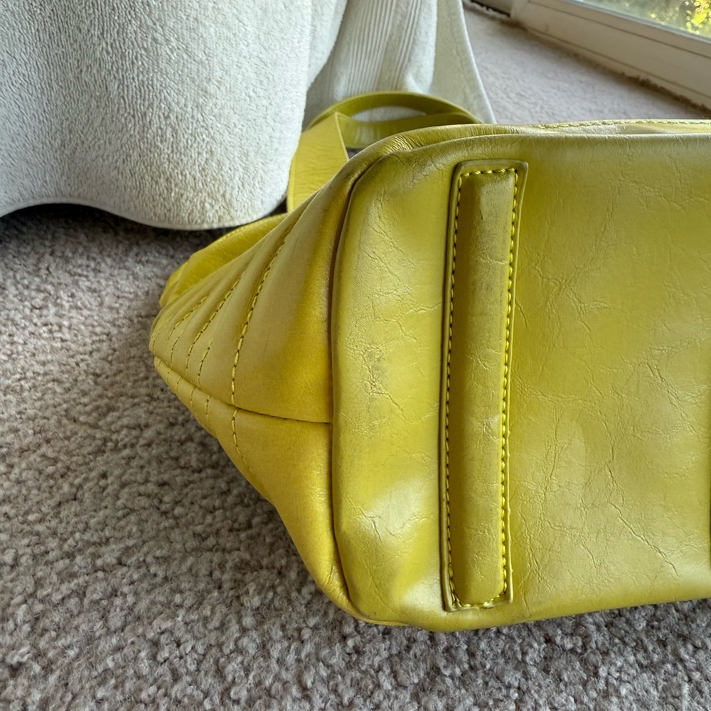 **RARE** Walter Baker Trapunto Yellow Shoulder Bag Leather EUC - Picture 15 of 16